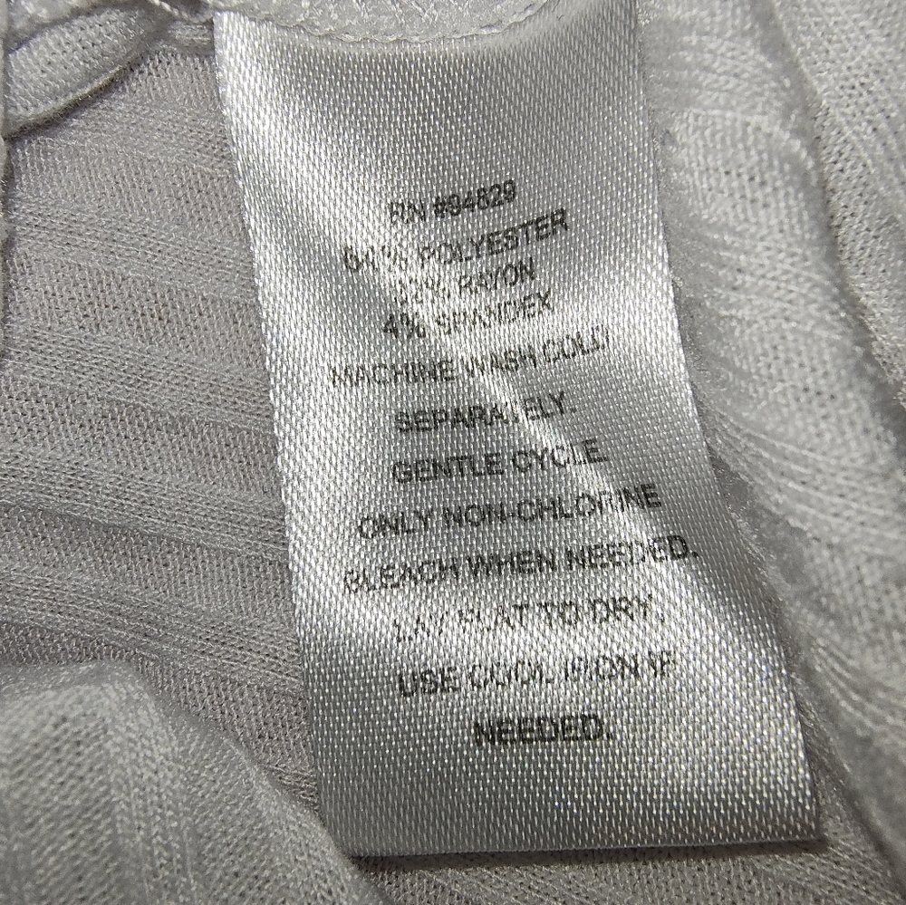 Short Sleeved White Shirt - Picture 3 of 6